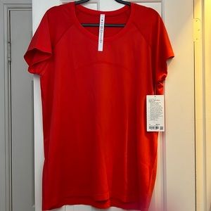 NWT Lululemon Swiftly Tech Short Sleeve 2.0 Carnation Red sz18